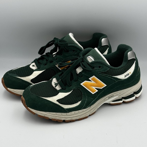 New Balance 2002R Shoes Mens Size 7.5 Green Asos Suede Mesh Running M2002RAC - Picture 1 of 11
